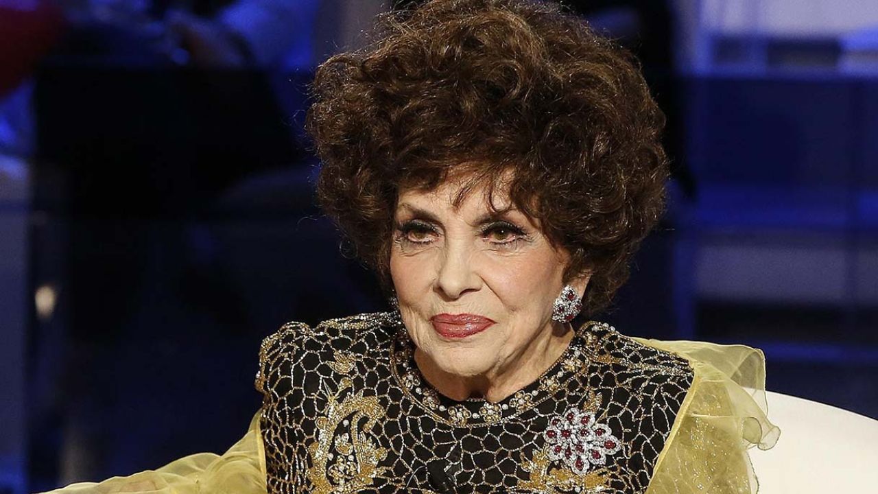 Che fine faranno i 5 cani di Gina Lollobrigida - Cinematographe.it