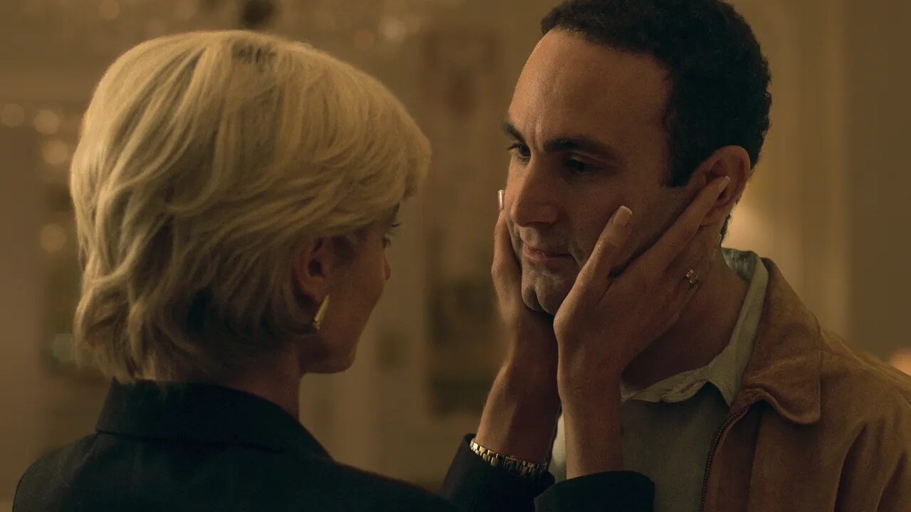 The Crown – Stagione 6: critiche per il ruolo di Mohamed Al-Fayed nella relazione tra il figlio e Diana