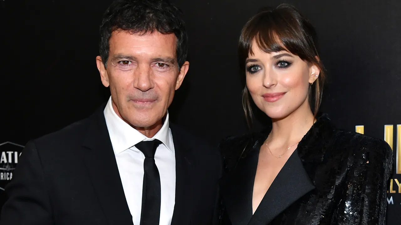 Antonio Banderas e il rapporto speciale con Dakota Johnson: “è mia figlia, la amo”