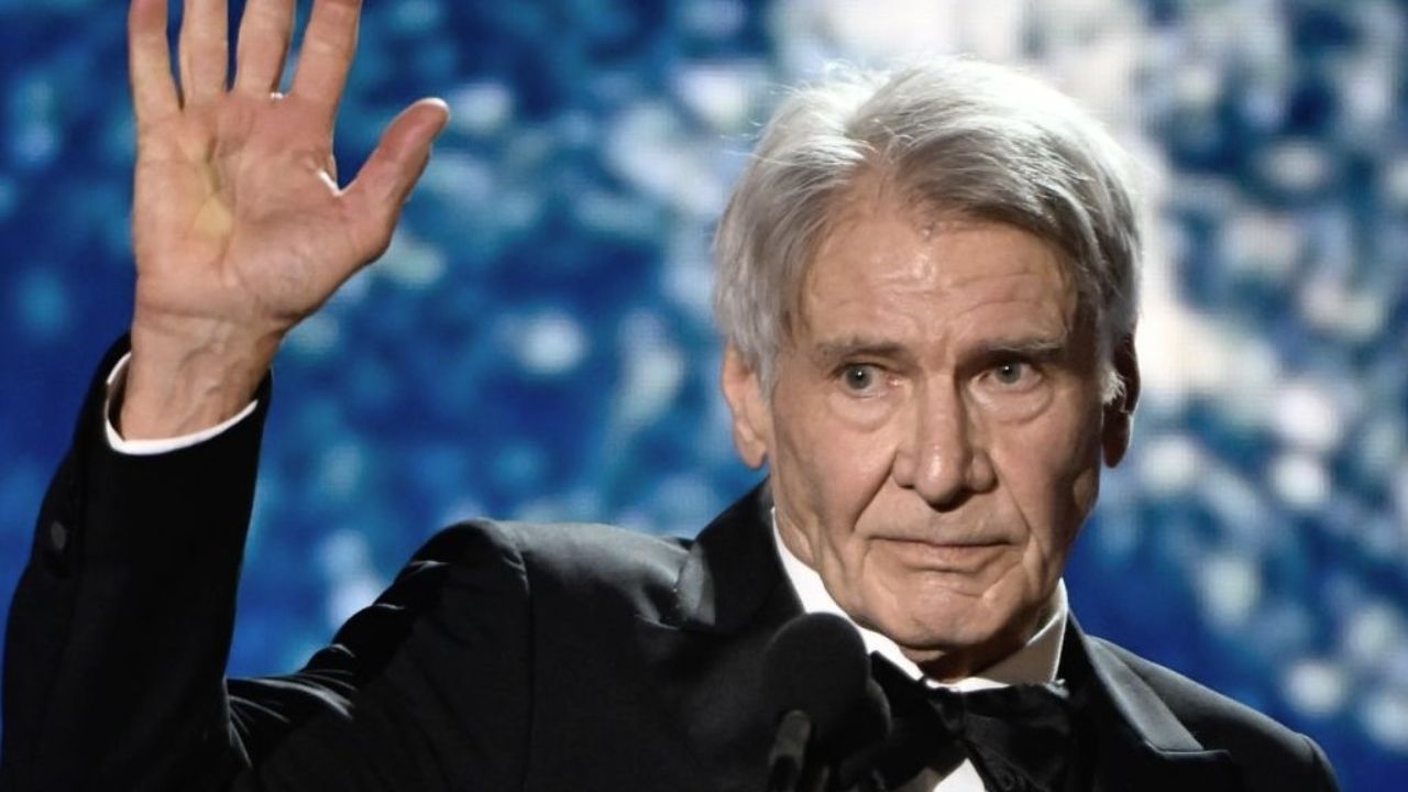 Critics Choice Awards 2024: Harrison Ford in lacrime sul palco