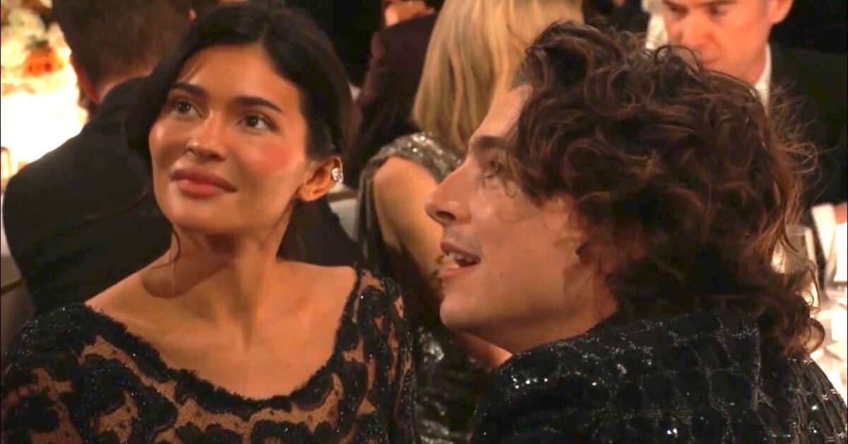 Golden Globes 2024, il bacio tra Timothée Chalamet e Kylie Jenner che