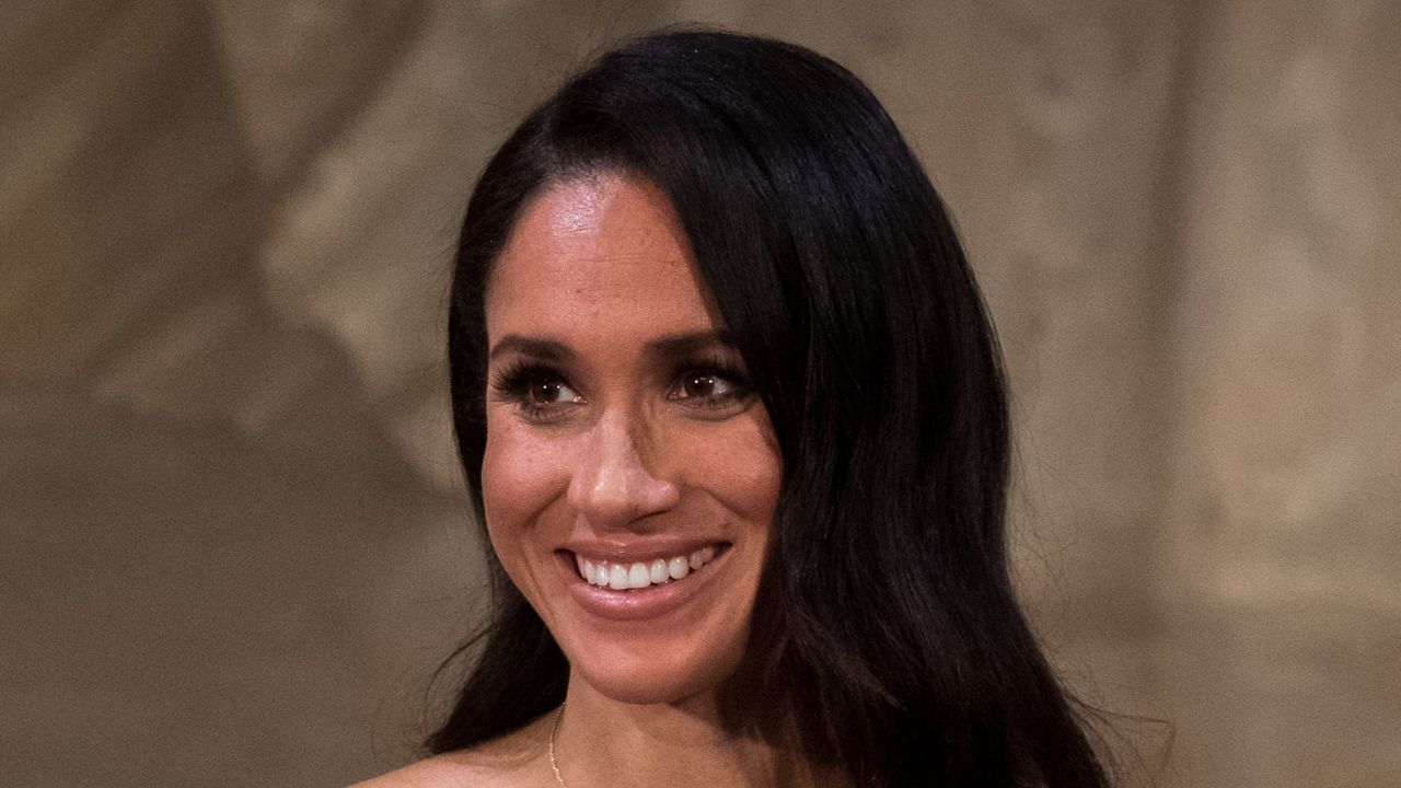 Meghan Markle e l’indiscrezione che la descrive gelosissima della cognata Kate: “vorrebbe essere regina”