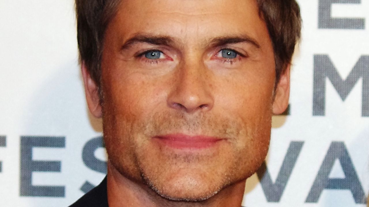 Rob Lowe e quell’indimenticabile figuraccia ai Golden Globes: come ha fatto a commettere in tale errore?