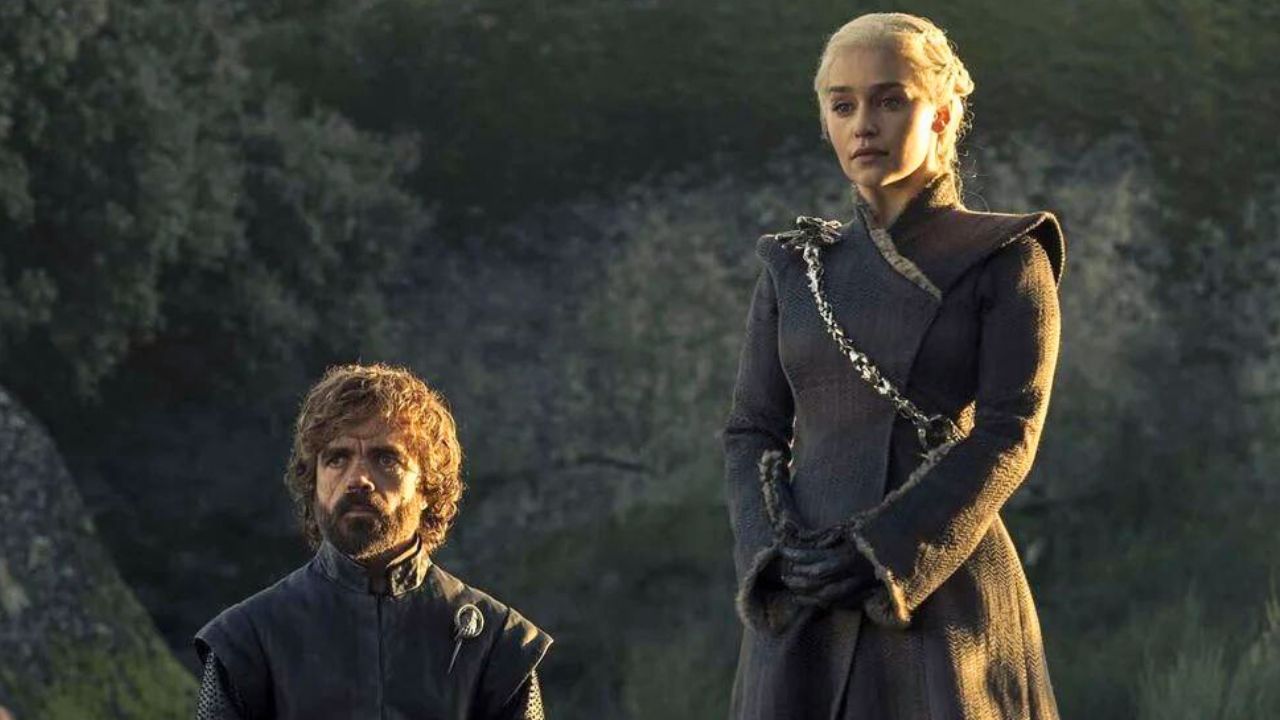 Il Trono di Spade, Peter Dinklage scherza sul finale: “Vi avevamo detto di non chiamare il vostro cane Khaleesi”