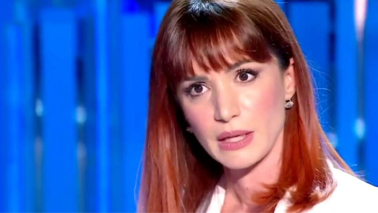 Andrea Delogu ha passato la serata delle cover di Sanremo 2024 a piangere - Cinematographe.it