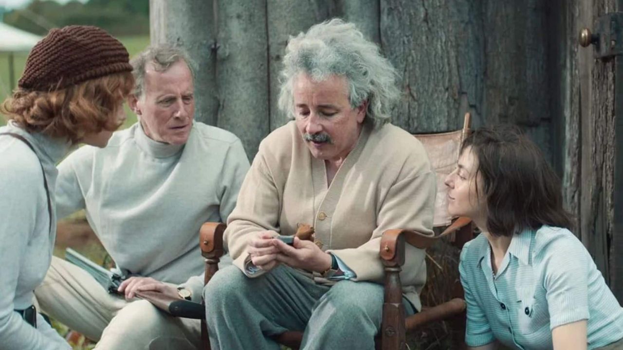 Einstein e la bomba trama trailer cast - Cinematographe.it