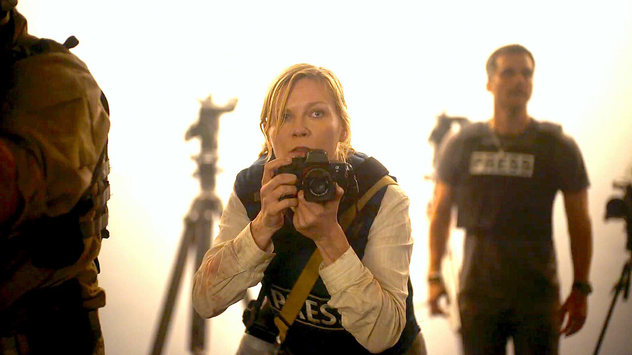 Civil War, Kirsten Dunst traumatizzata dalle riprese: “Mi sono sentita fuori di me per due settimane”
