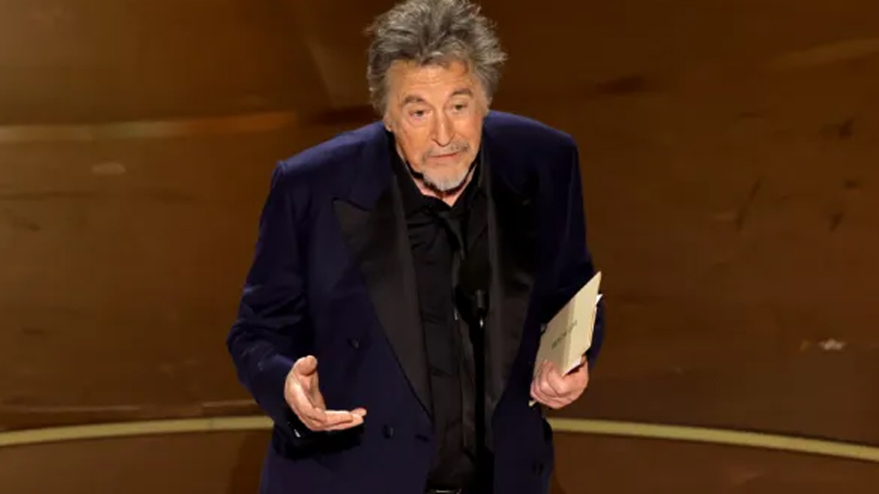 Oscar 2024: Al Pacino affronta la polemica per non aver nominato i candidati, è stata “una scelta dei produttori”