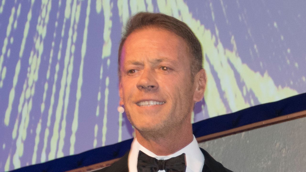 Rocco Siffredi piange davanti alla giornalista che l’ha denunciato: “Sono un c……e depresso”