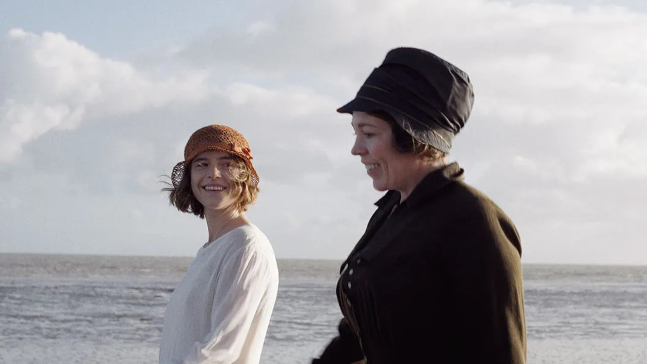 Cattiverie a domicilio: annunciata la data d’uscita della commedia con Olivia Colman e Jessie Buckley