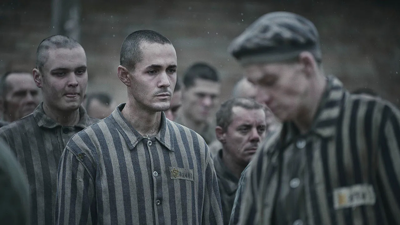 Il tatuatore di Auschwitz serie Sky - cinematographe.it