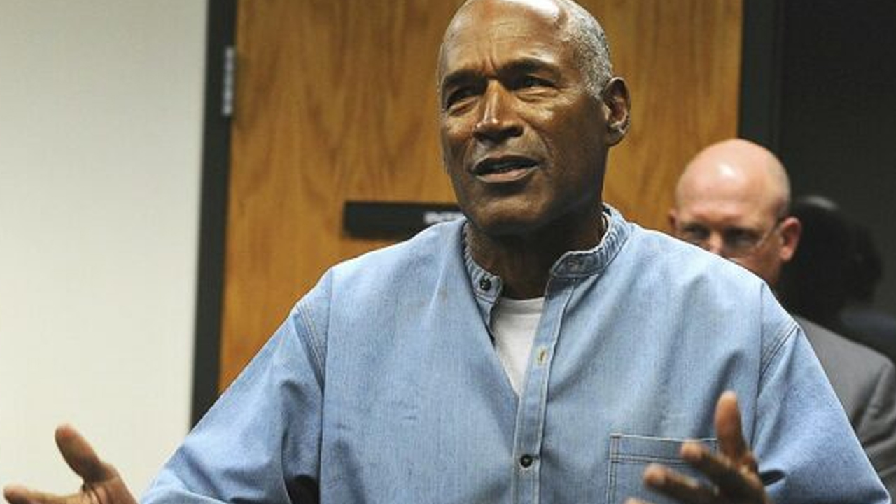 OJ Simpson muore a 76 anni: L’ex campione di football e attore era accusato dell’omicidio della sua ex-moglie