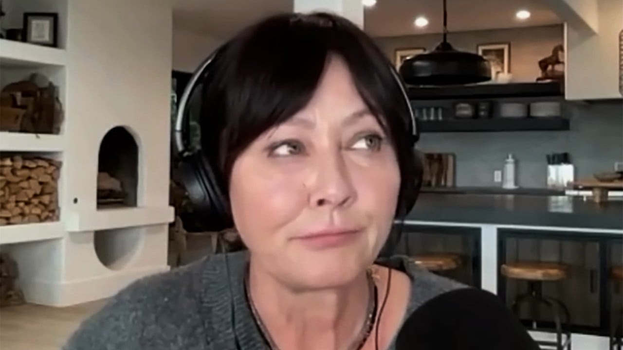 Shannen Doherty si prepara alla morte sgomberando casa - Cinematographe.it