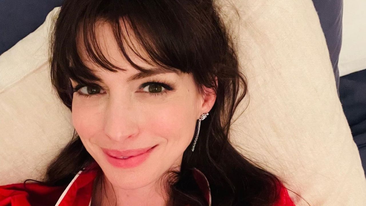 Anne Hathaway e l’inaspettata rivelazione: “sono sobria da 5 anni, i quarant’anni sono un dono”