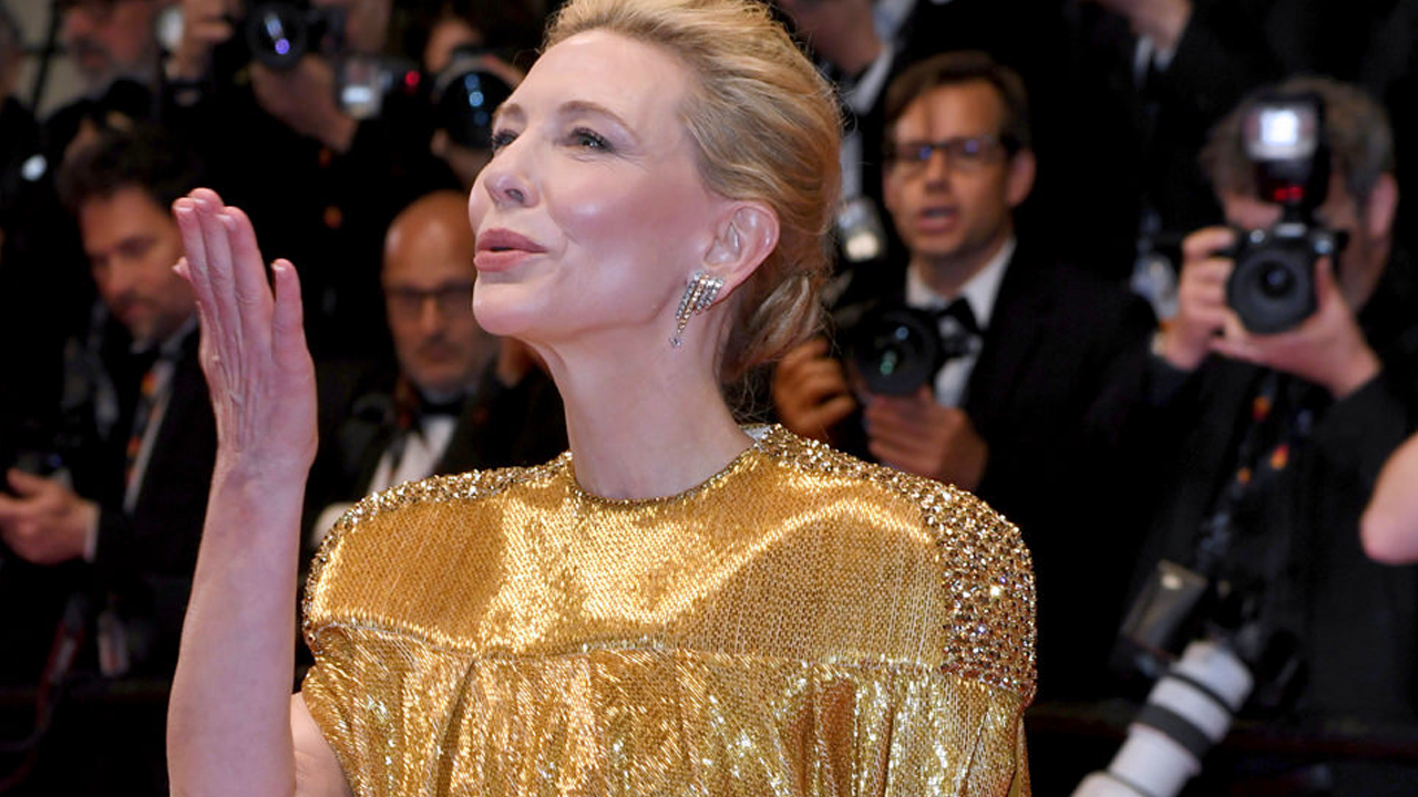 Cate Blanchett incanta il Festival di Cannes con il successo di Rumours