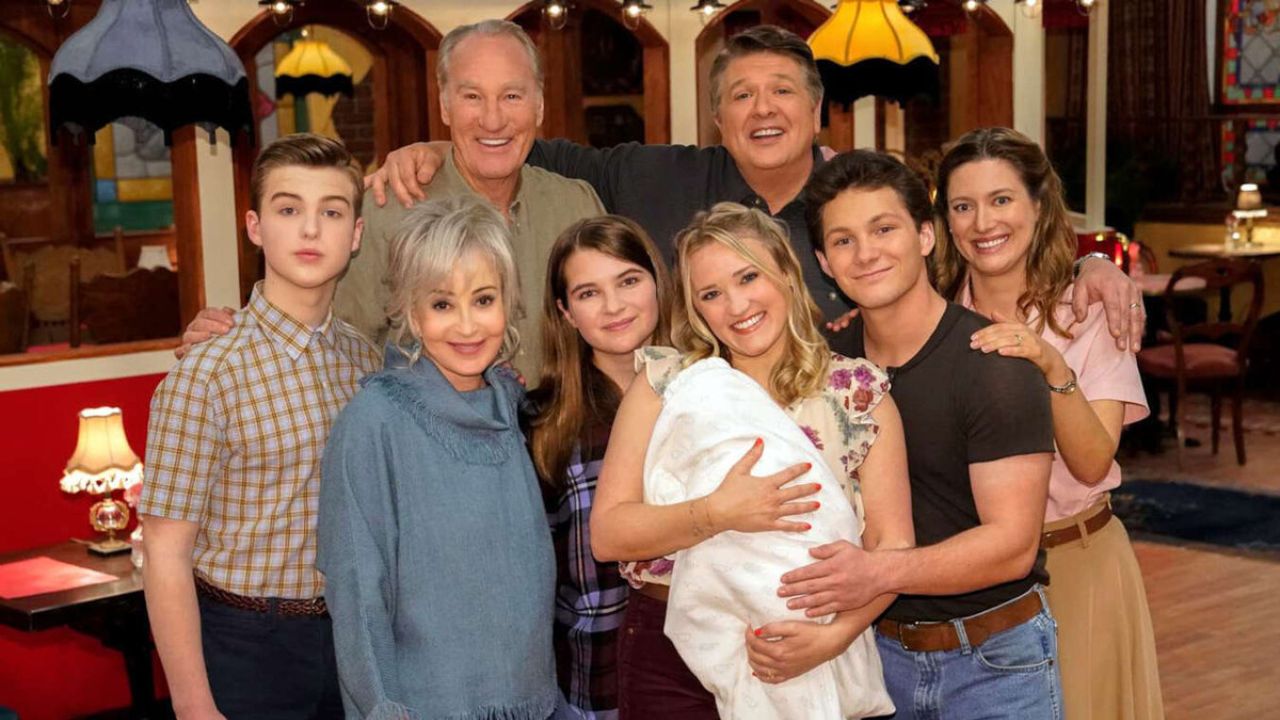 Young Sheldon – il creatore della serie spiega il tanto atteso grande cameo del finale del prequel di The Big Bang Theory