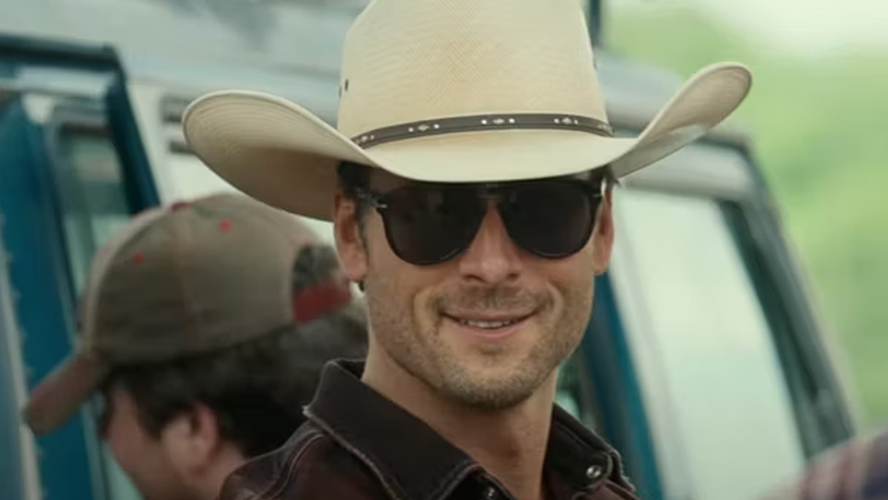 Glen Powell: iniziate le riprese del thriller Huntington