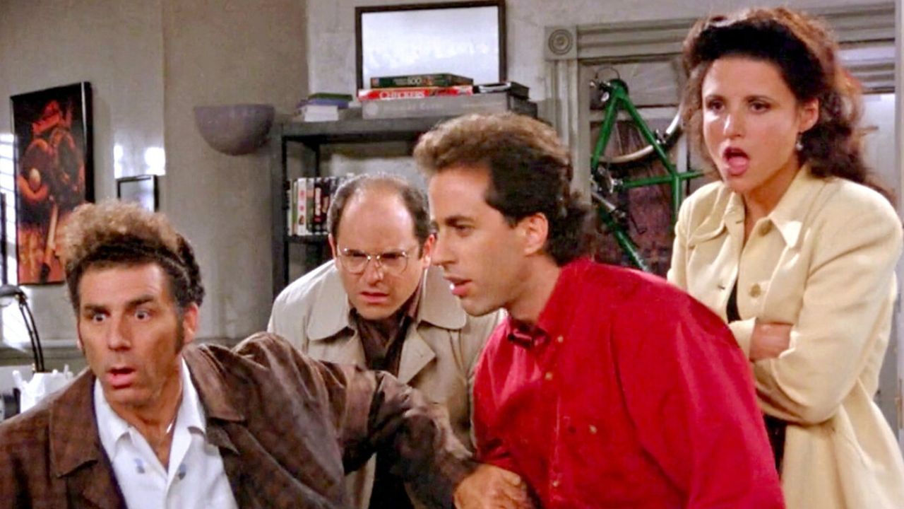 Per Jerry Seinfeld non esistano più le sitcom perché “la sinistra e il politicamente corretto” le hanno uccise