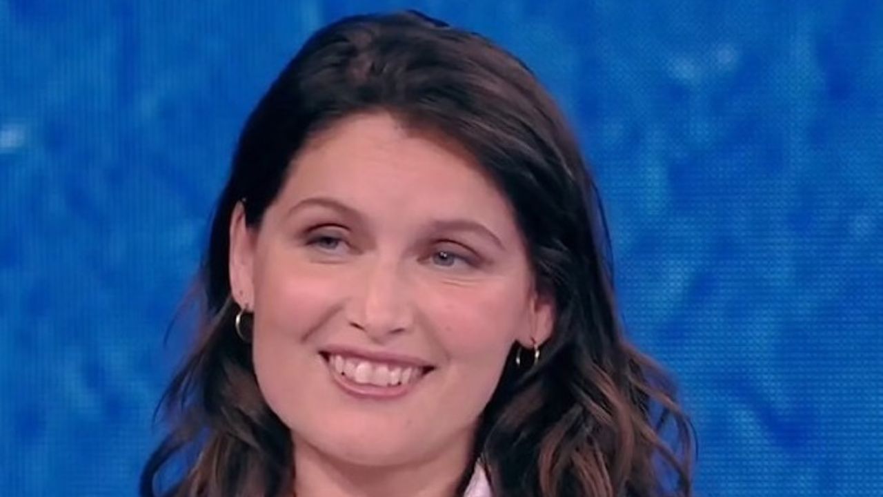 Laetitia Casta rievoca il mancato caffè con Nanni Moretti - Cinematographe.it