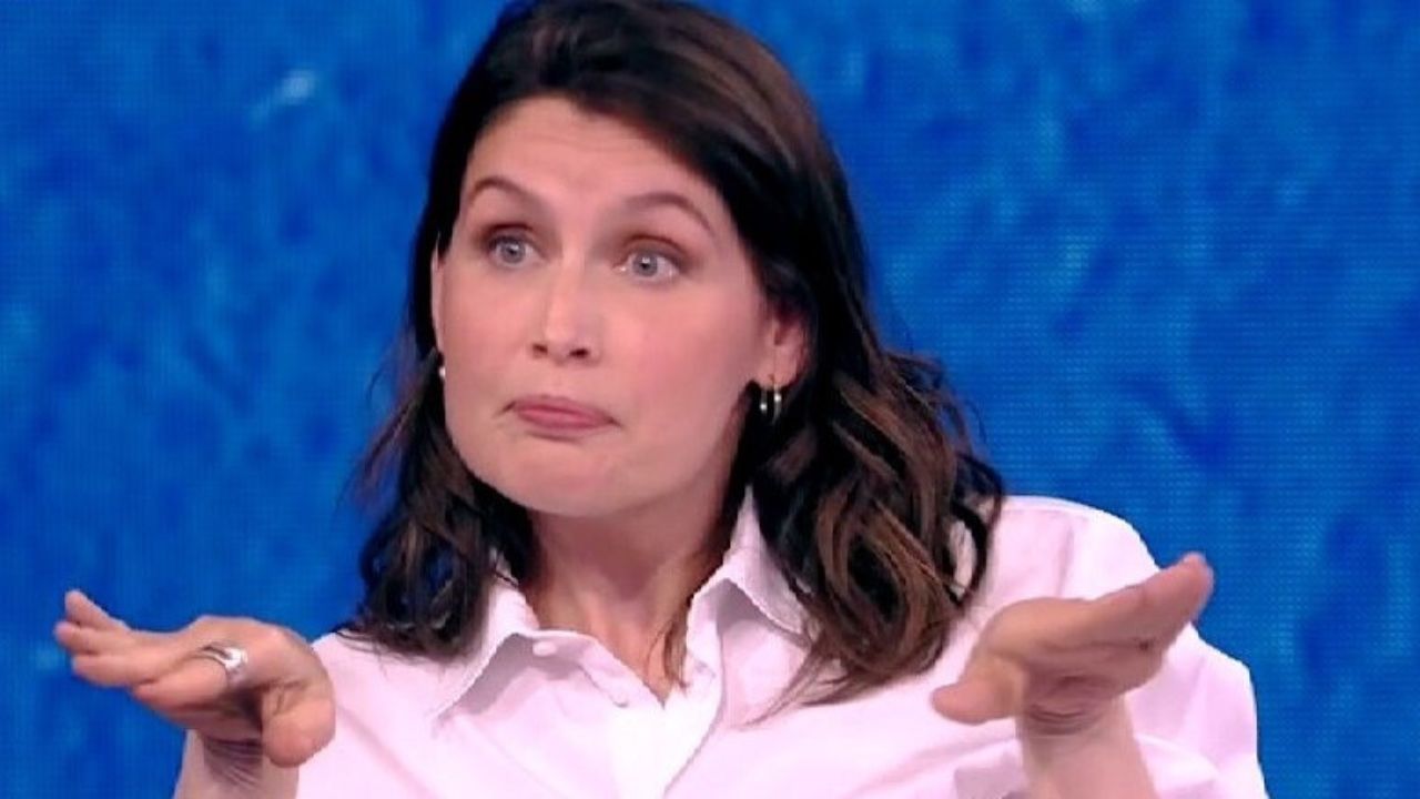 Laetitia Casta e quel caffè mancato con Nanni Moretti: “ha detto ‘Sì, sì’, ma poi è sparito”