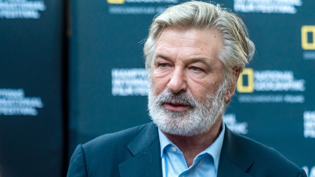 Alec Baldwin e i 40 anni di sobrietà dopo aver preso “cocaina come fosse caffè”