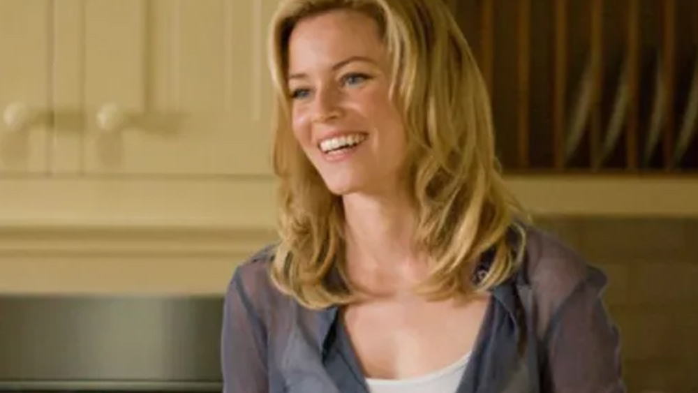 Elizabeth Banks racconta di essere stata salvata da “un angelo” dopo un incidente sul set del suo prossimo film