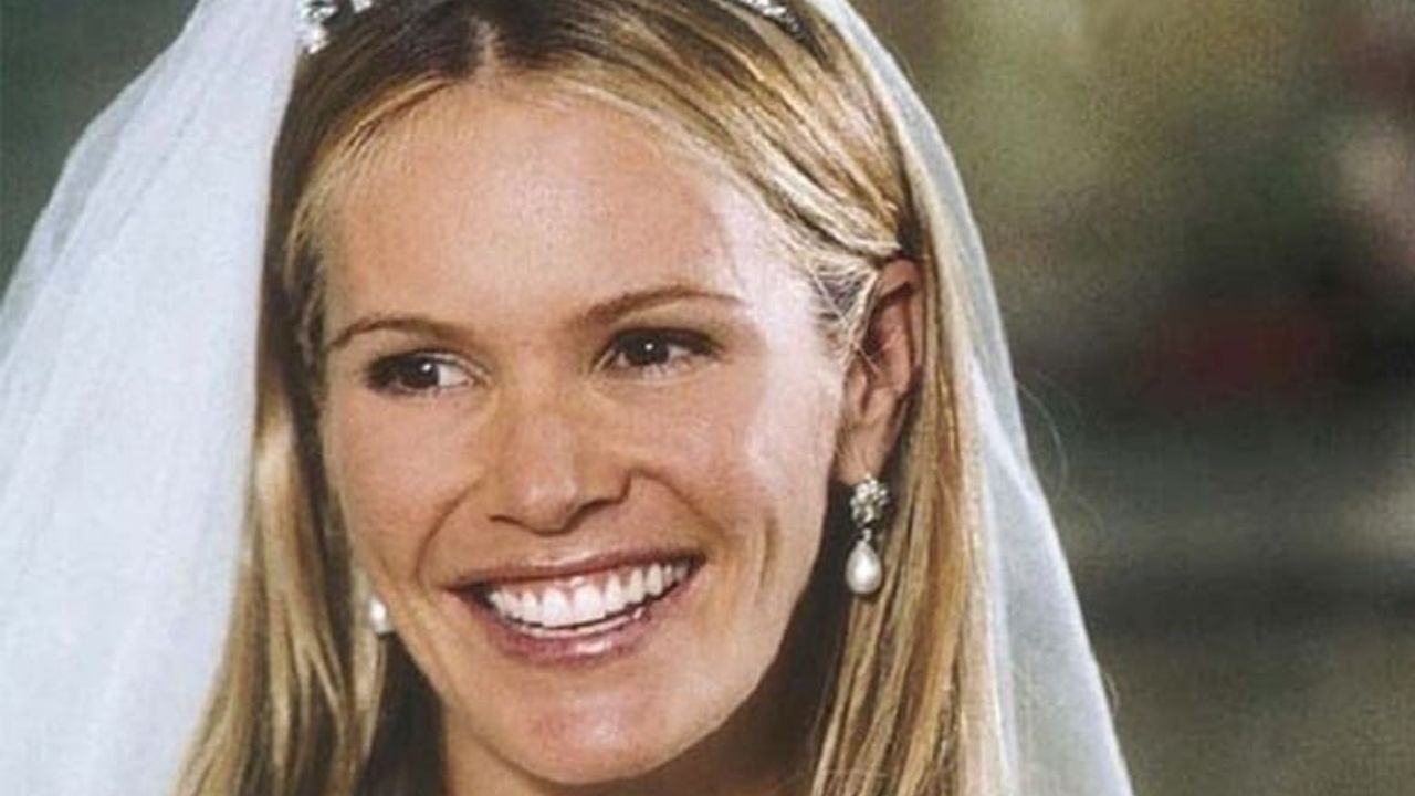 Elle Macpherson e la polemica per la rivelazione pubblica: “sono in remissione dal cancro ma ho rifiutato la chemioterapia”