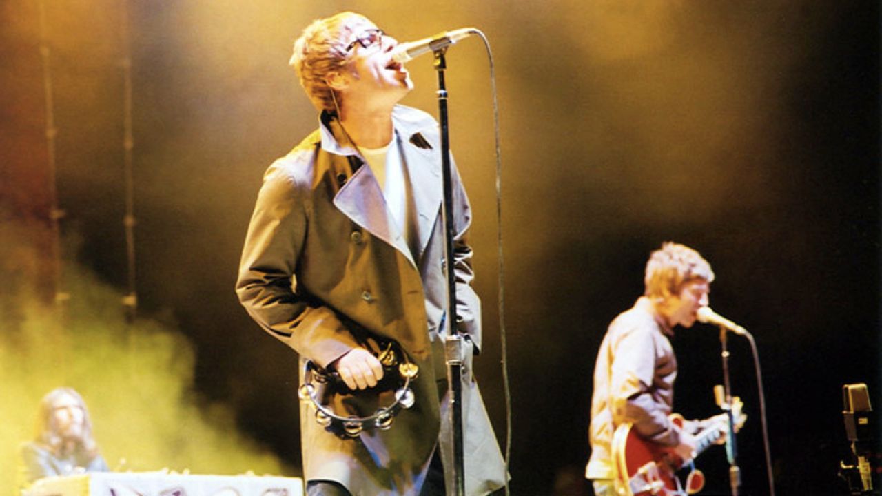 I fratelli Gallagher e la sorella segreta che non avrebbero voluto conoscere: la reunion degli Oasis continua a stupire [FOTO]