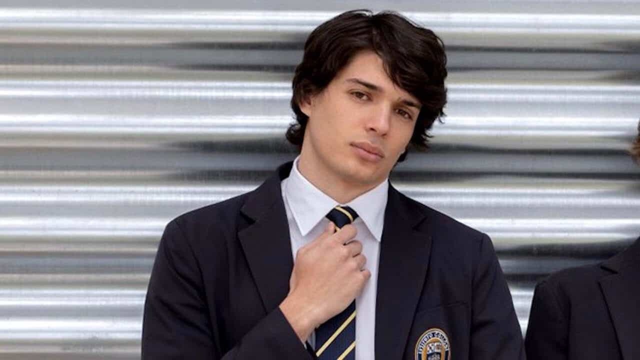 Sergio Ruggeri lascia la recitazione per intraprendere la professione di cantante - Cinematographe.it