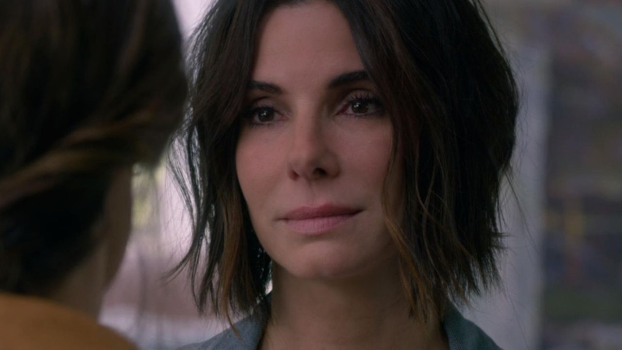 Sandra Bullock contro i truffatori ruba-identità del web: “sono molto preoccupata”