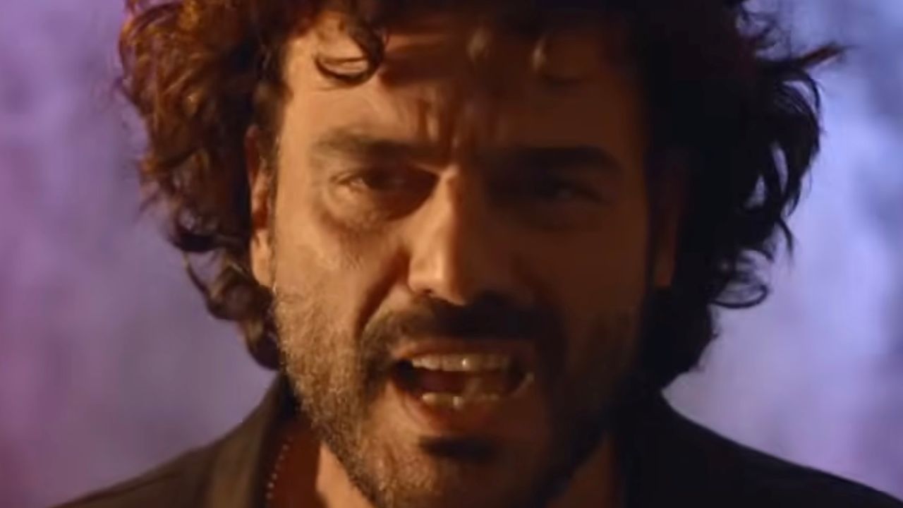 Problemi di salute costringono Francesco Renga a rinviare il tour - Cinematographe.it