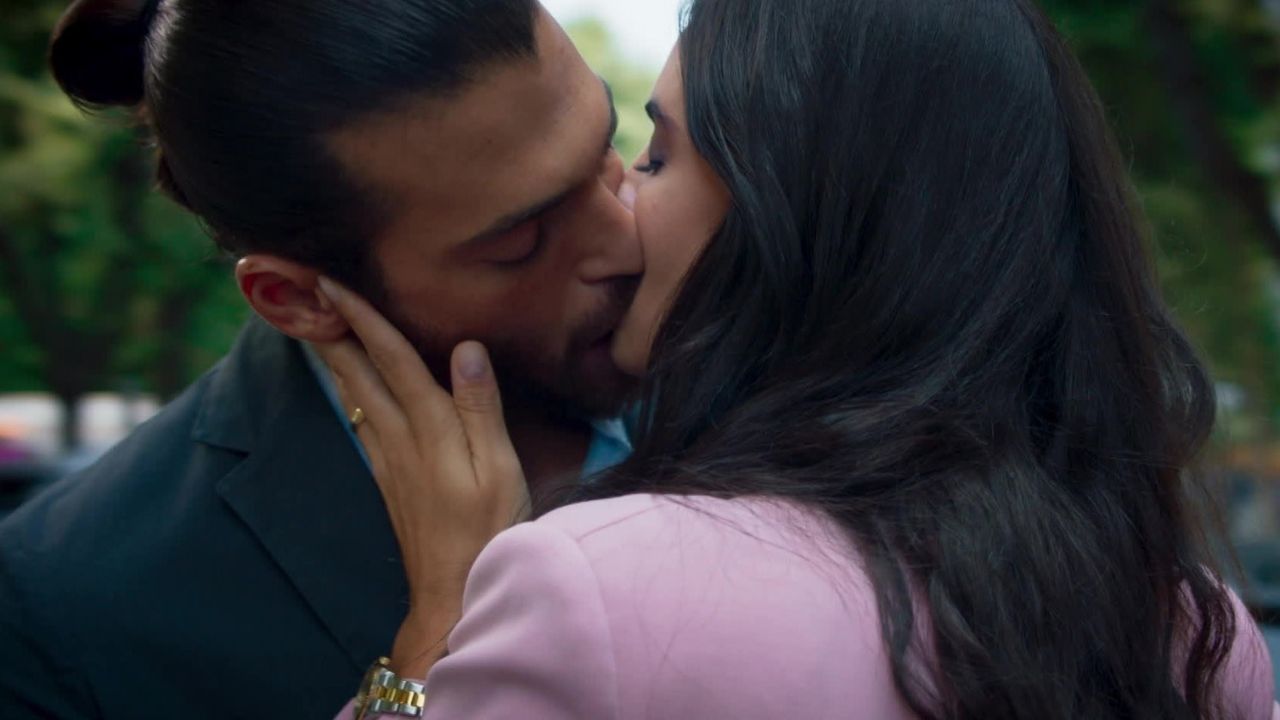 Can Yaman verrà sostituito in Viola come il mare 3 - Cinematographe.it