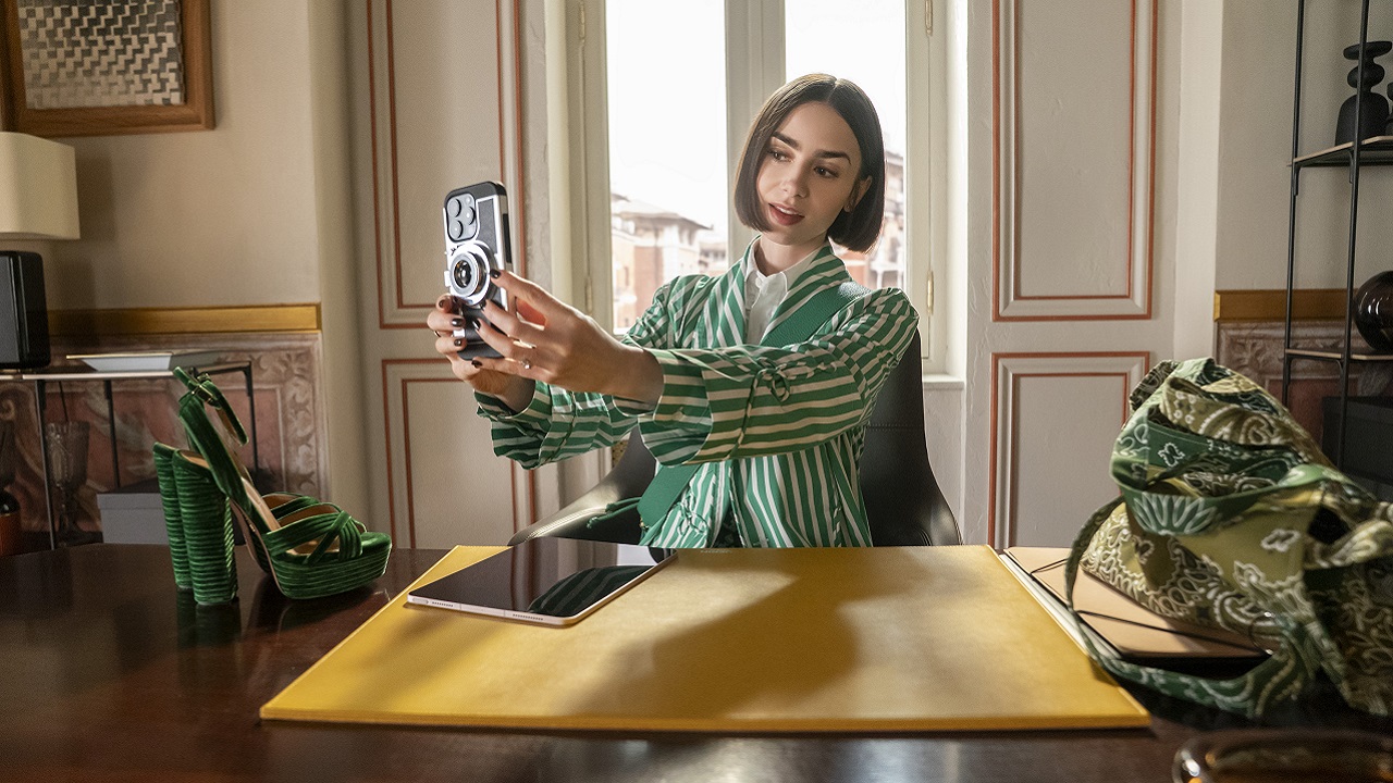 Emily in Paris – Stagione 5: la data d’uscita e le prime immagini dei nuovi episodi della serie Netflix