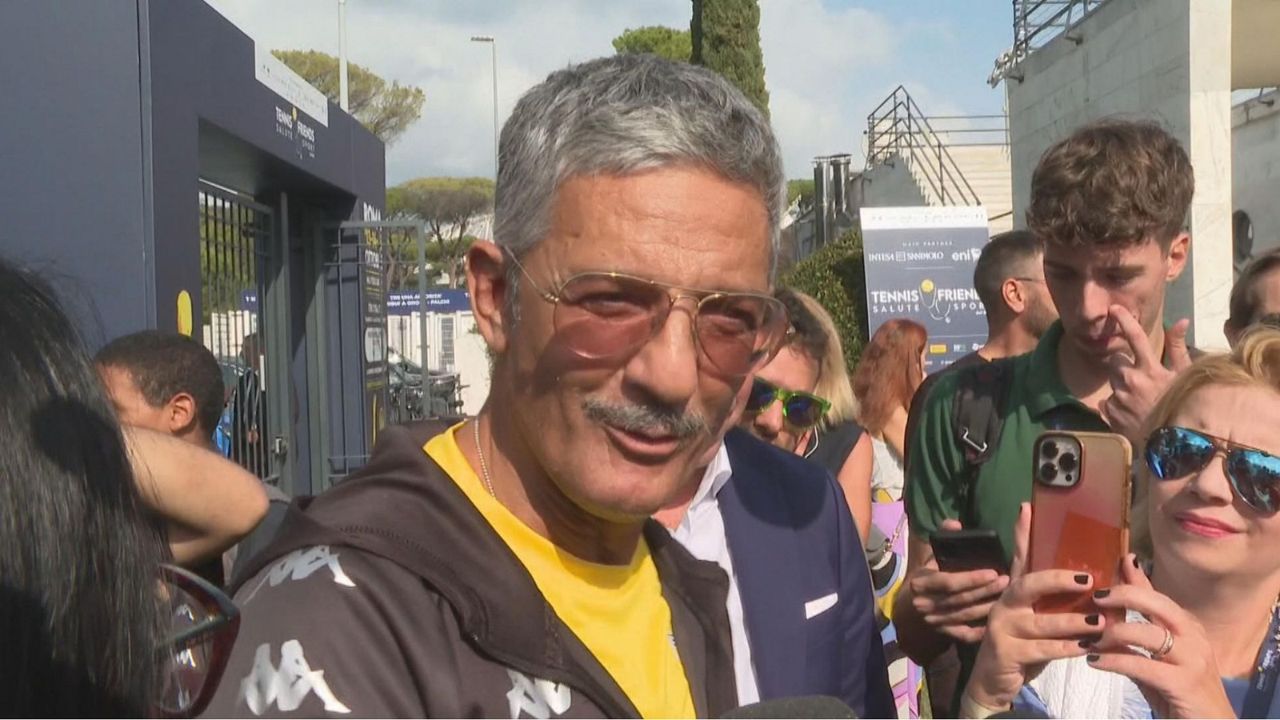 Il video di Fiorello al supermercato diventa virale - Cinematographe.it