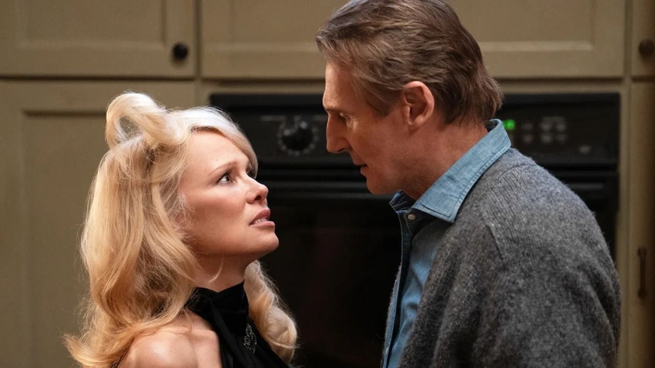 Il figlio di Liam Neeson approva la sua relazione con Pamela Anderson - Cinematographe.it