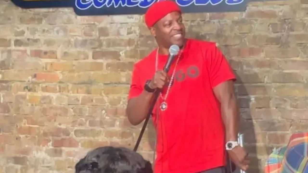 Il comico Reggie Carroll è morto in una sparatoria - Cinematographe.it