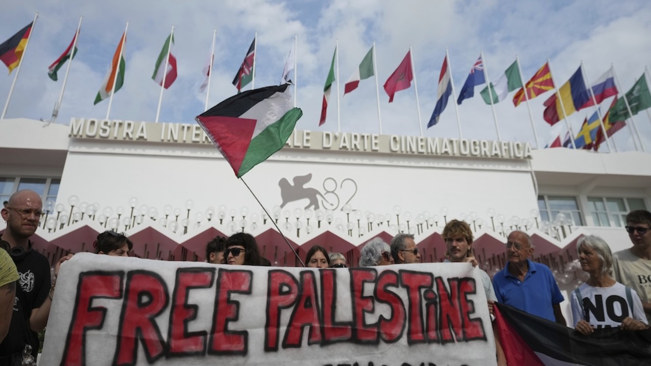 Venezia, corteo per la Palestina oggi alla Mostra del cinema