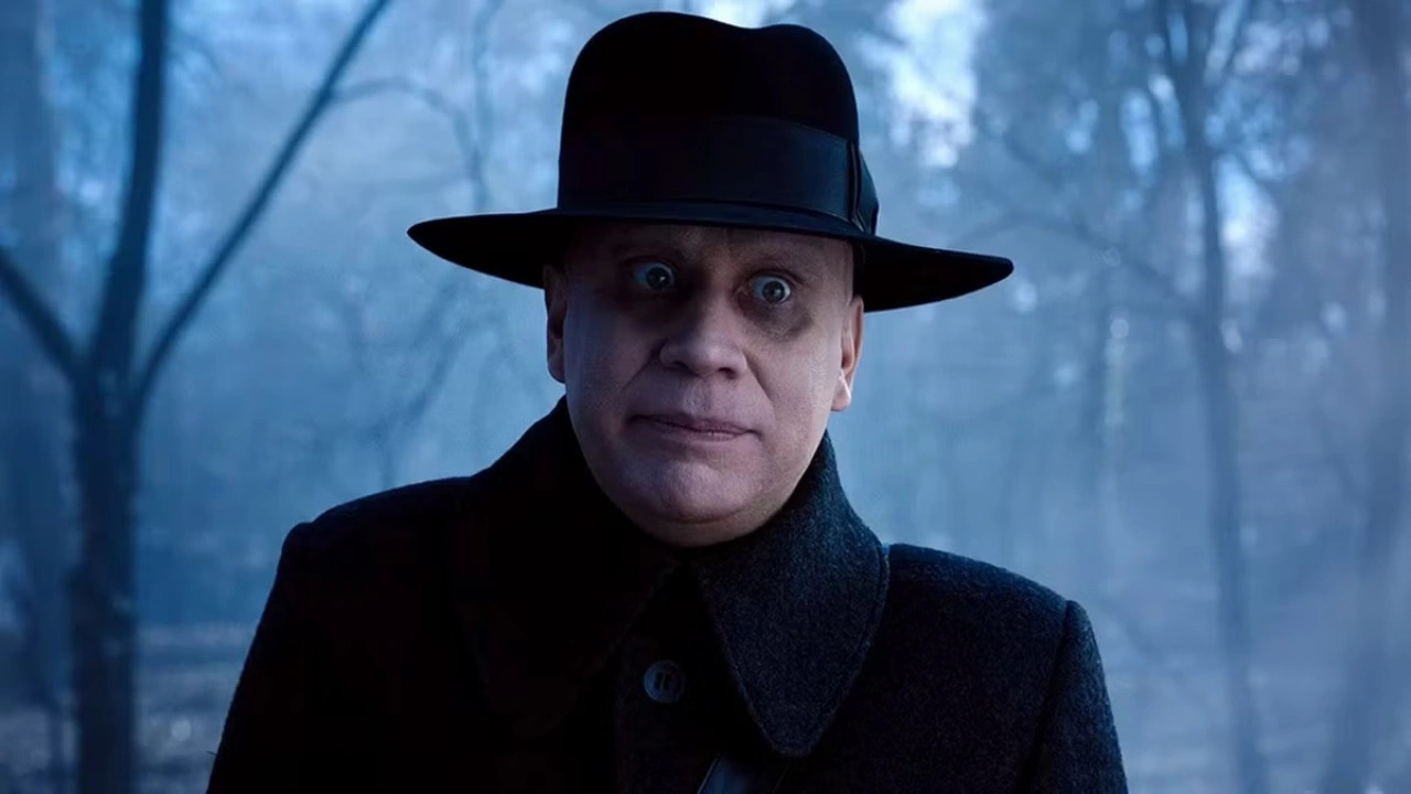 Mercoledì, in arrivo lo spin-off dedicato a Zio Fester cinematographe.it