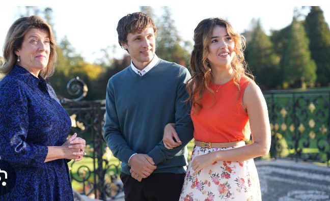 Royal-ish: trama, trailer e cast del film Hallmark