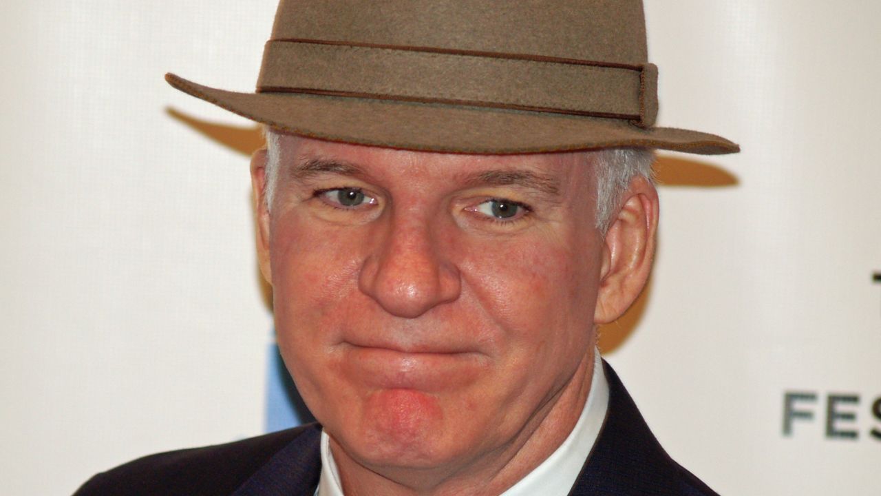 Steve Martin costretto a cancellare due spettacoli con Martin Short per malattia: cosa gli sta succedendo?