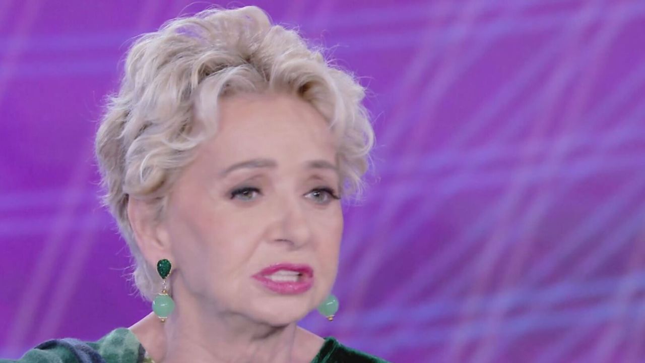 Enrica Bonaccorti rivela il tumore dopo mesi: “lo avevo detto che non avrei saputo affrontarlo come Eleonora Giorgi” [FOTO]