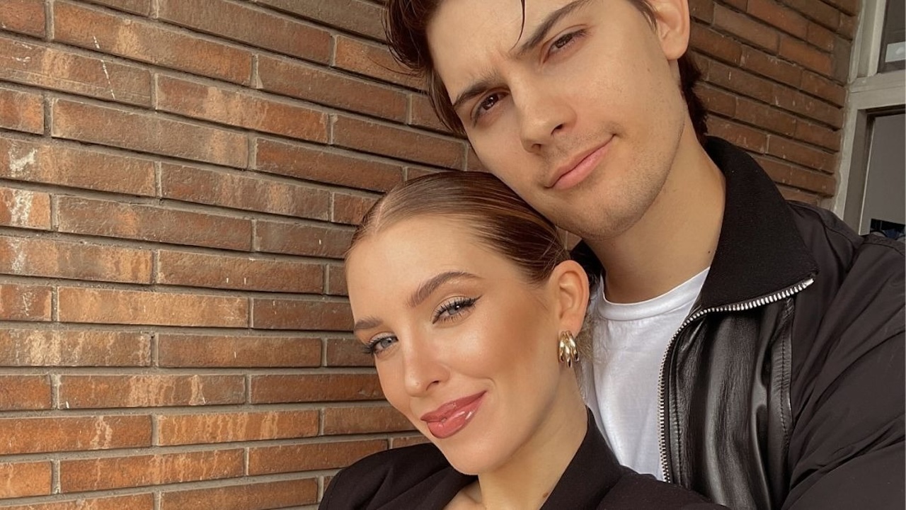 Lorenzo Tano felice in Asia con la ex ballerina di Ballando con le stelle: le foto appassionano i fan!