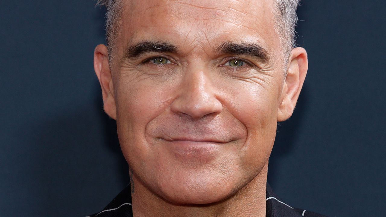 Robbie Williams rivela di avere la sindrome di Tourette - Cinematographe.it