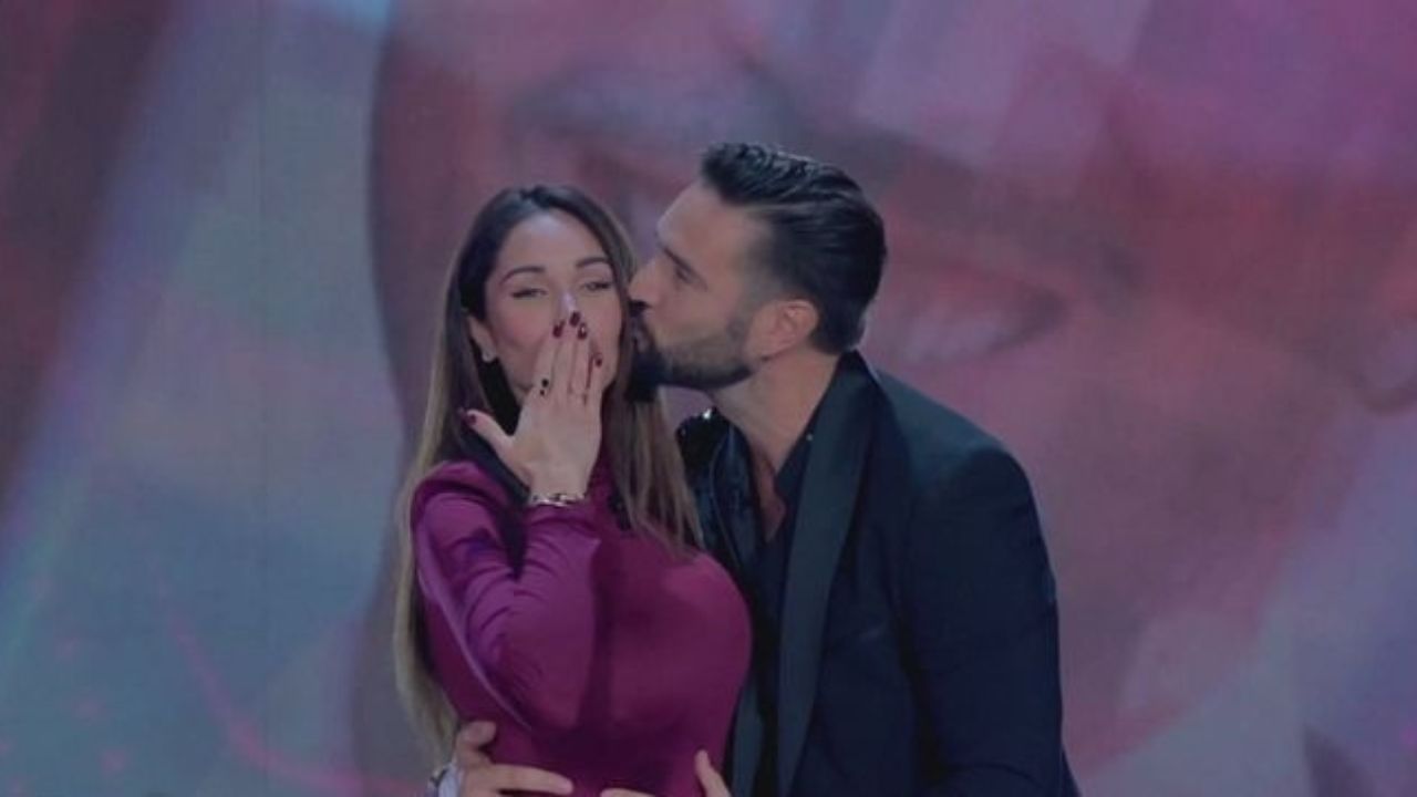 Alex Belli e Delia Duran stanno per diventare genitori - Cinematographe.it