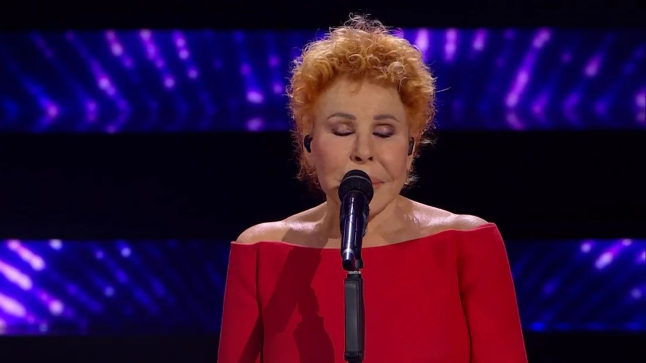 Milano e Gino Paoli salutano per l'ultima volta Ornella Vanoni il giorno del suo funerale - Cinematographe.it