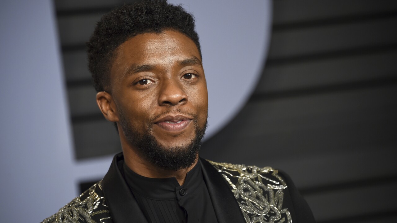 Chadwick Boseman entra nella Walk of Fame: il compianto attore ha finalmente la sua stella [FOTO]