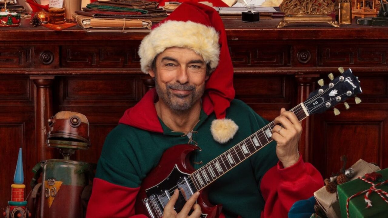 Alessandro Gassmann in Natale senza Babbo sfida i ruoli: “Voglio una Mamma Natale. E anche una Papessa”